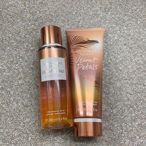 VS Velvet Petals Sunkissed